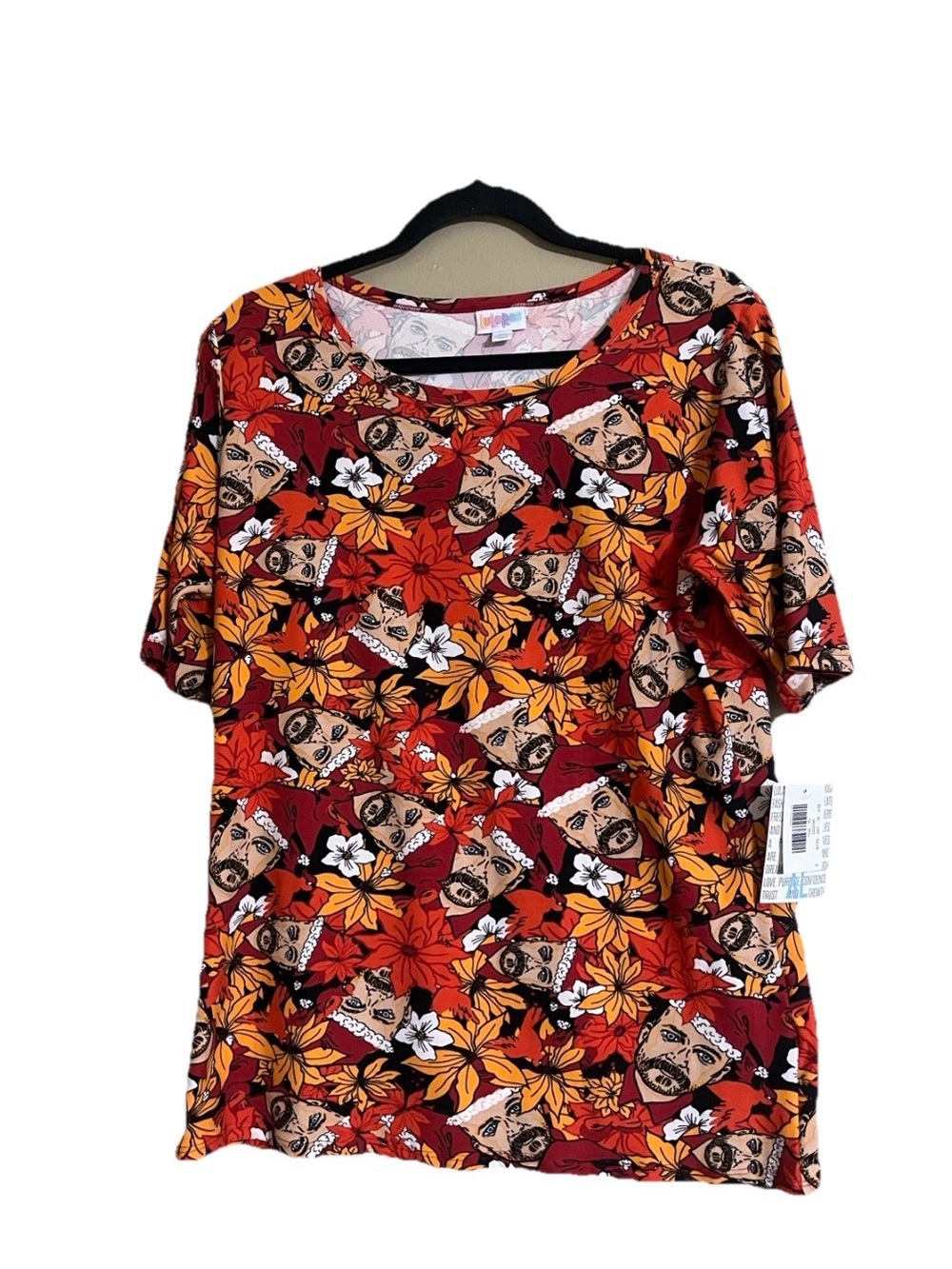LuLaRoe Top Sz XL GIGI Geometric/Novelty Print Short Sleeves Stretchy Casual
